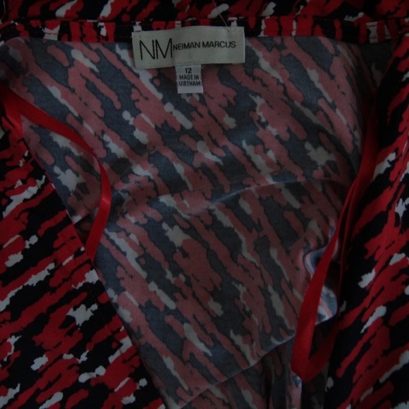 2000's NOS Wrap Style Red Abstract Print Jersey Knit Neiman Marcus Dress - Picture 5 of 5